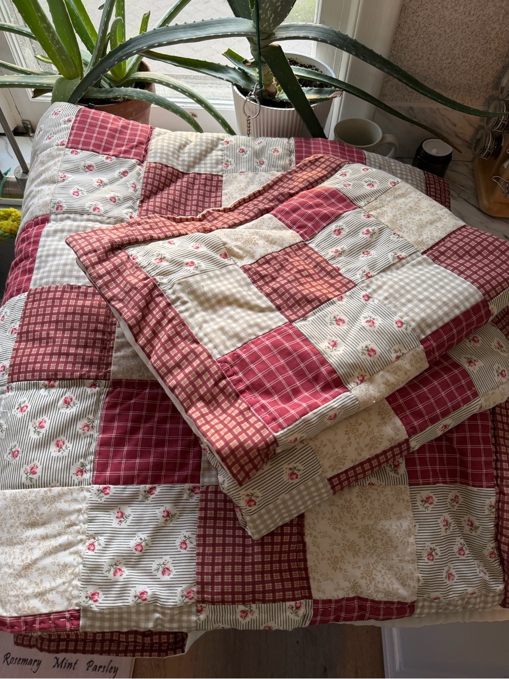 Cottagecore Patchwork Quilt w/ 2 Shams - Queen Size
